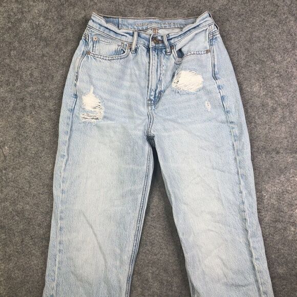 AMERICAN EAGLE Women's Highest Rise 90s Boyfriend Distressed  2 Reg Light Wash - Picture 2 of 11